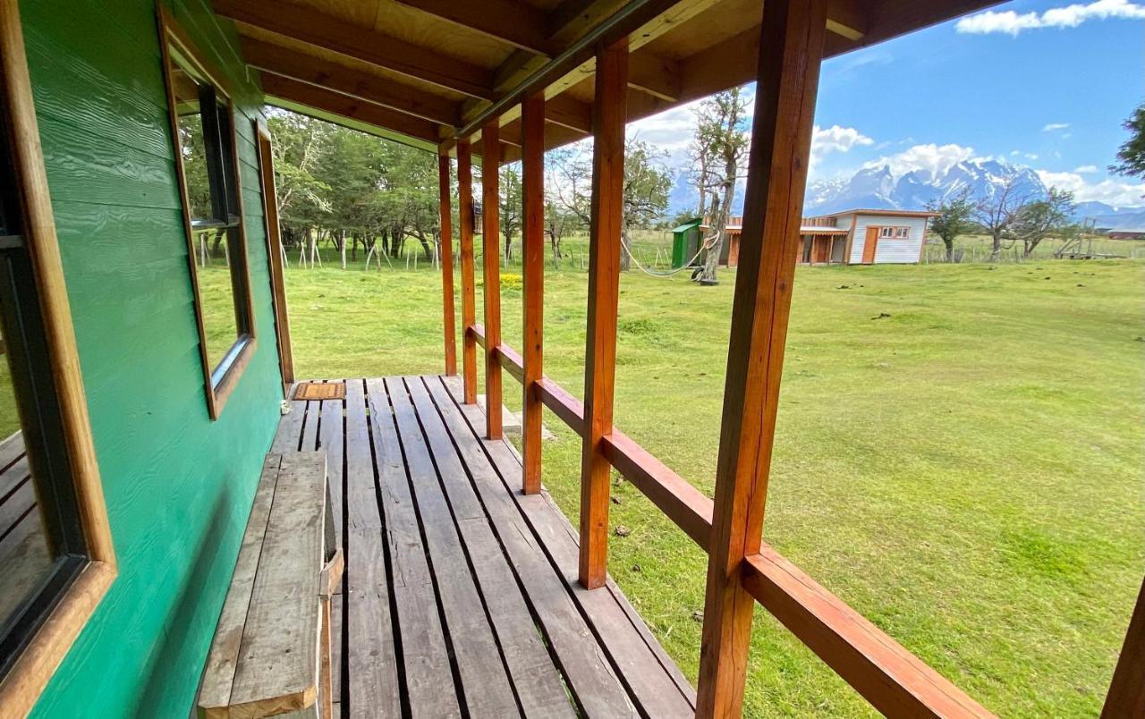 Cabanas Vista Al Paine Torres del Paine National Park Exterior photo